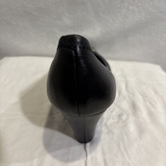 Tory Burch Peep Toe Sally Wedge Pumps 8M Black Pebble Silver Logo Leather Shoes - Picture 7 of 15